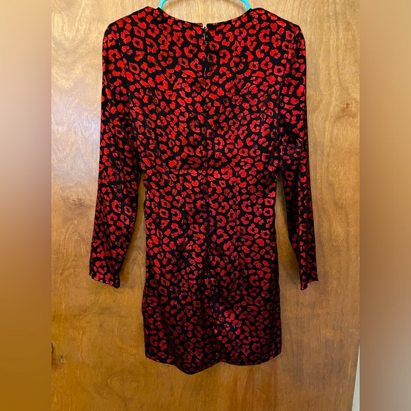 Divided size 2 - Picture 2 of 3